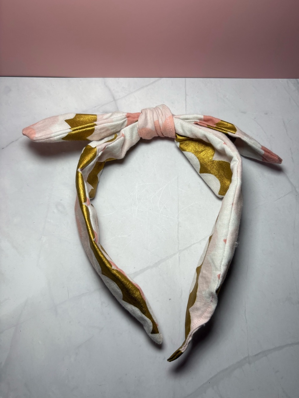 🤍 Pink, Gold & White Scallop Print Bow Headband